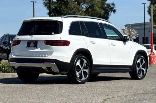 Polar White 2024 Mercedes-Benz GLB 250 Base