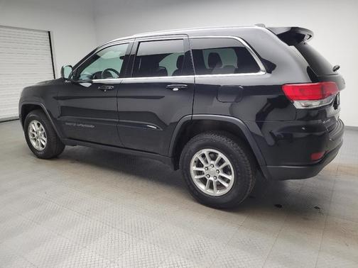 Diamond Black Crystal Pearlcoat 2019 Jeep Grand Cherokee Laredo