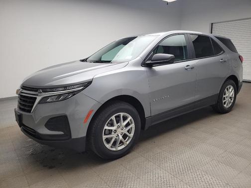Sterling Gray Metallic 2023 Chevrolet Equinox LS