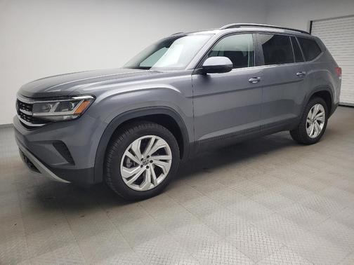 Platinum Gray Metallic 2021 Volkswagen Atlas 3.6L SE w/Technology