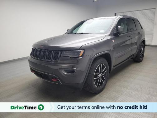 Granite Crystal Metallic Clearcoat 2017 Jeep Grand Cherokee Trailhawk