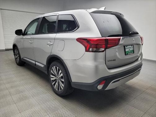 2019 Mitsubishi Outlander SE