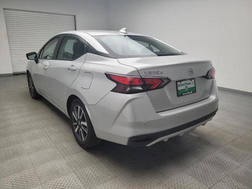 2021 Nissan Versa 1.6 SV