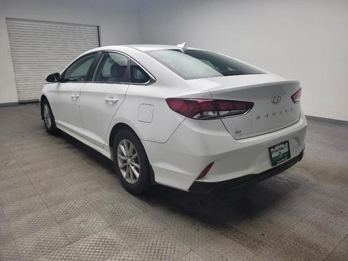 2018 Hyundai SONATA SE