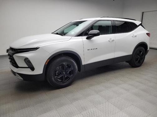 Summit White 2024 Chevrolet Blazer 2LT
