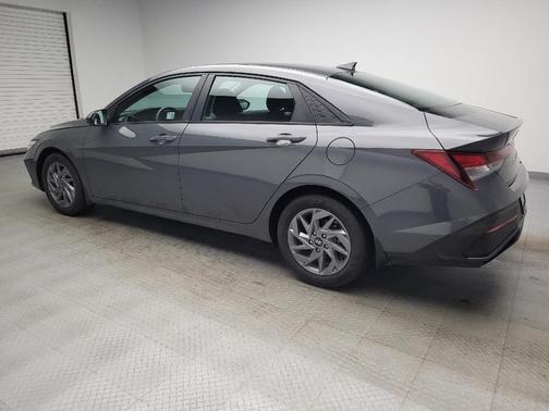 Ecotronic Gray 2024 Hyundai ELANTRA SEL