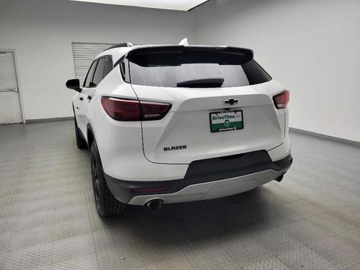 Summit White 2023 Chevrolet Blazer 2LT