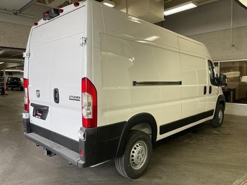2025 RAM ProMaster 2500 Tradesman