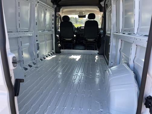2025 RAM ProMaster 2500 Tradesman