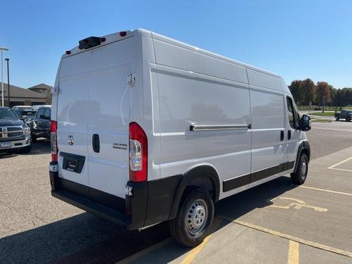 2025 RAM ProMaster 2500 Tradesman