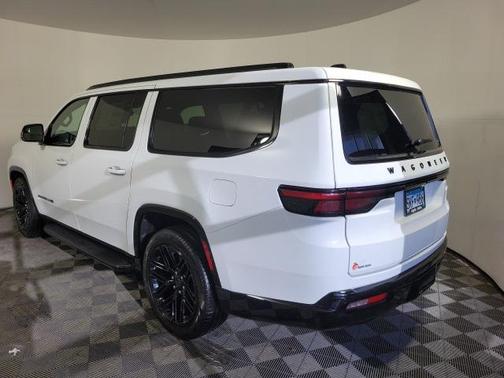 2025 Jeep Wagoneer Series II Carbide 4x4