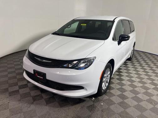 2026 Chrysler Voyager LX