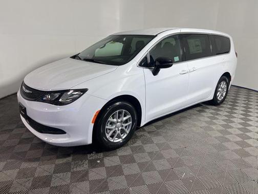 2026 Chrysler Voyager LX