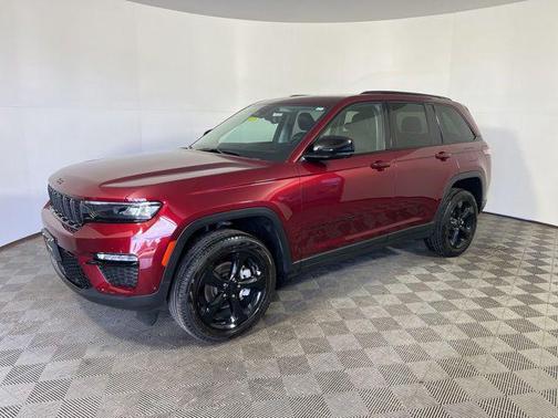 Velvet Red Pearlcoat 2023 Jeep Grand Cherokee Limited