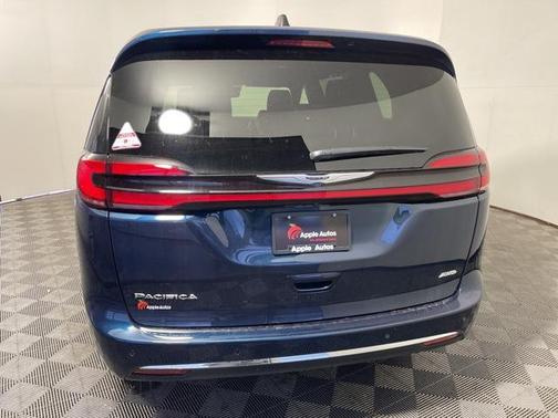 2025 Chrysler Pacifica L