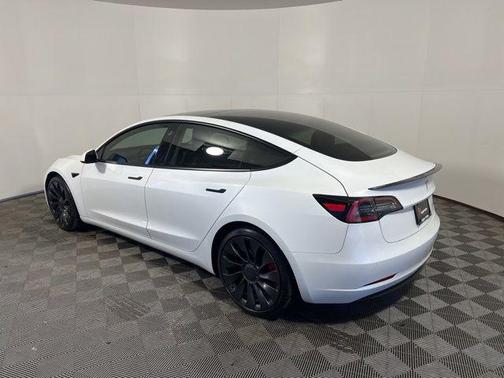 Pearl White Multi-Coat 2022 Tesla Model 3 Performance