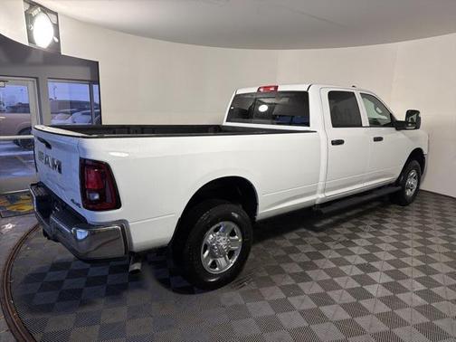 2026 RAM 3500 Tradesman Crew Cab 4x4 8' Box