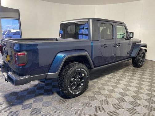 2025 Jeep Gladiator Willys