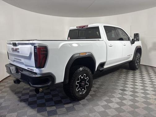 2025 GMC Sierra 2500 AT4