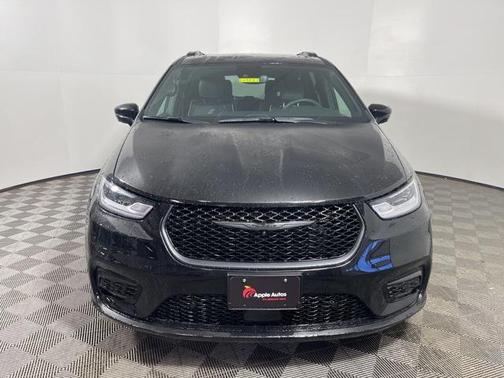 2025 Chrysler Pacifica Hybrid Premium S Appearance Pkg