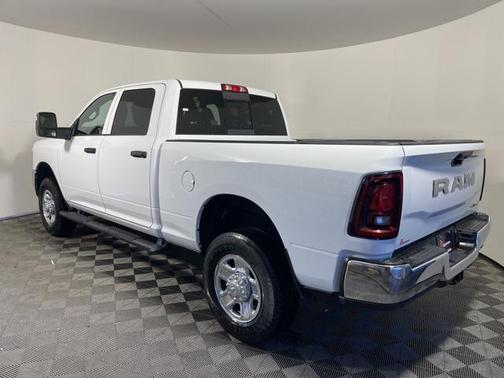 2025 RAM 2500 Tradesman Crew Cab 4x4 6'4' Box
