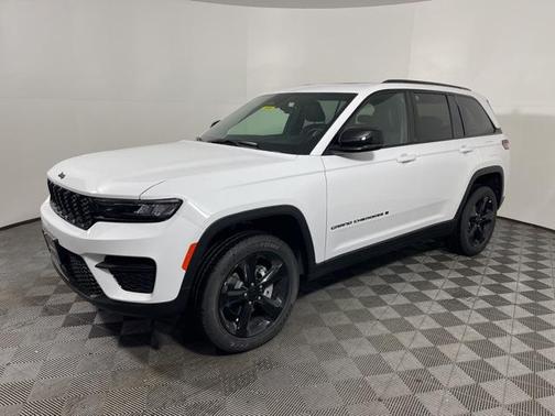 2025 Jeep Grand Cherokee Altitude
