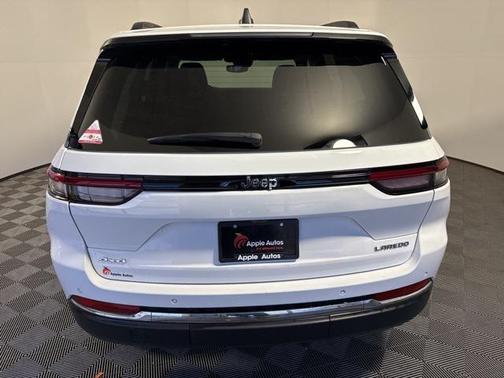 2023 Jeep Grand Cherokee Laredo