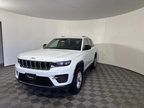 2023 Jeep Grand Cherokee Laredo