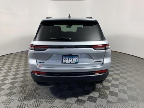 2025 Jeep Grand Cherokee Limited X