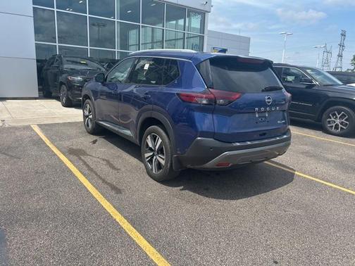 2023 Nissan Rogue SL