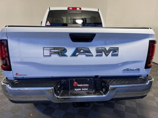 2025 RAM 2500 Tradesman Crew Cab 4x4 6'4' Box