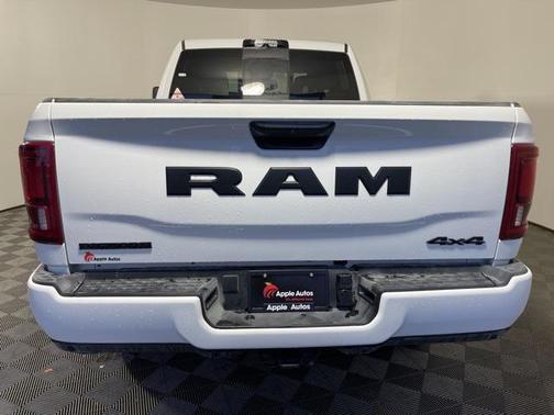 2025 RAM 2500 Big Horn Crew Cab 4x4 6'4' Box