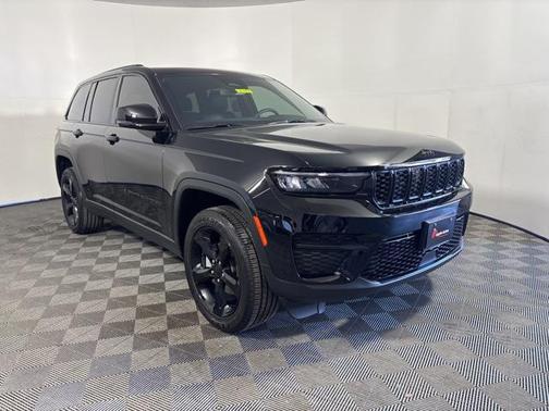 2024 Jeep Grand Cherokee Altitude