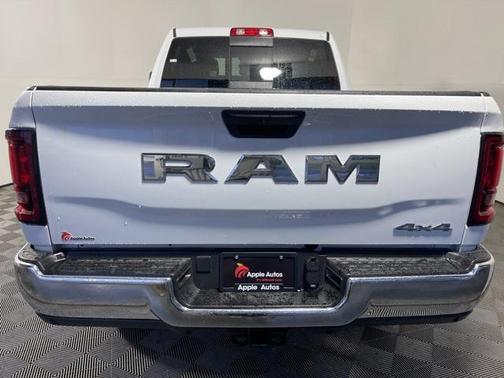 2025 RAM 3500 Tradesman Crew Cab 4x4 6'4' Box