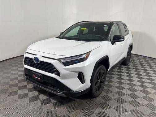 2024 Toyota RAV4 Hybrid SE