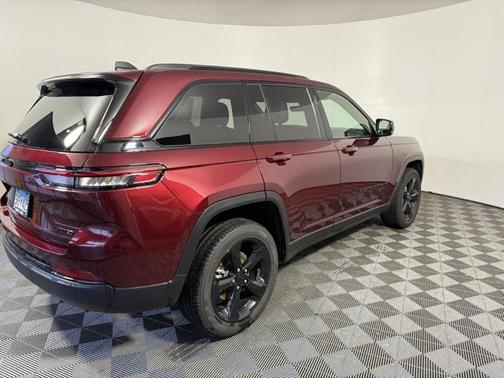 2025 Jeep Grand Cherokee Limited X