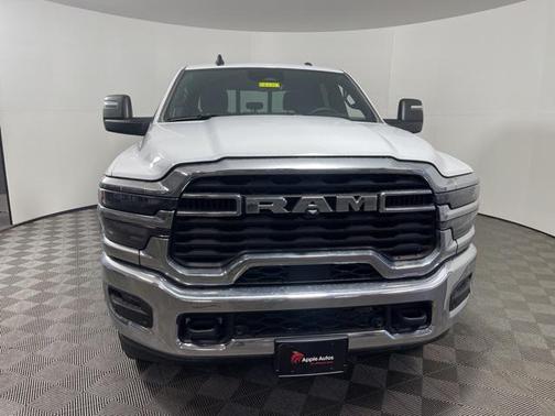 2025 RAM 2500 Tradesman Crew Cab 4x4 8' Box