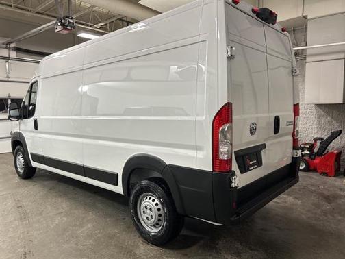 2025 RAM ProMaster 2500 Tradesman