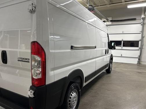 2025 RAM ProMaster 2500 Tradesman