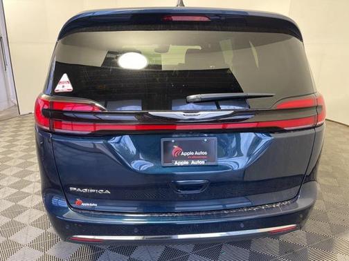 2025 Chrysler Pacifica L
