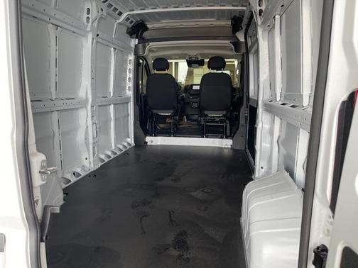 2025 RAM ProMaster 2500 Tradesman