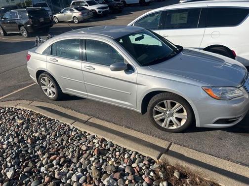 2012 Chrysler 200 Touring