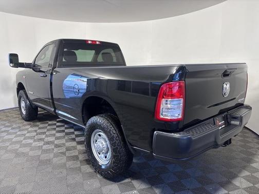 2019 RAM 2500 Tradesman Regular Cab 4x4 8' Box