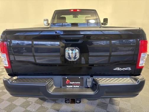 2019 RAM 2500 Tradesman Regular Cab 4x4 8' Box