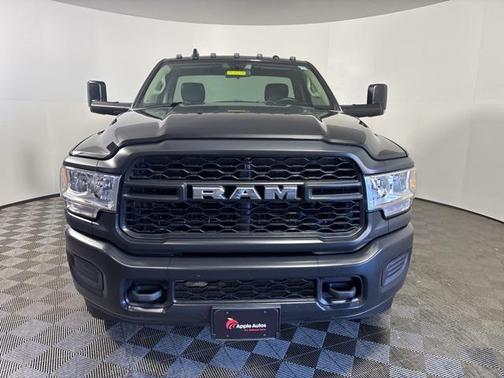 2019 RAM 2500 Tradesman Regular Cab 4x4 8' Box