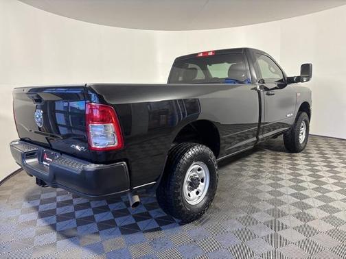 2019 RAM 2500 Tradesman Regular Cab 4x4 8' Box