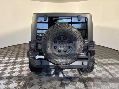 2012 Jeep Wrangler Unlimited Sahara