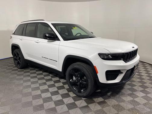 2025 Jeep Grand Cherokee Altitude