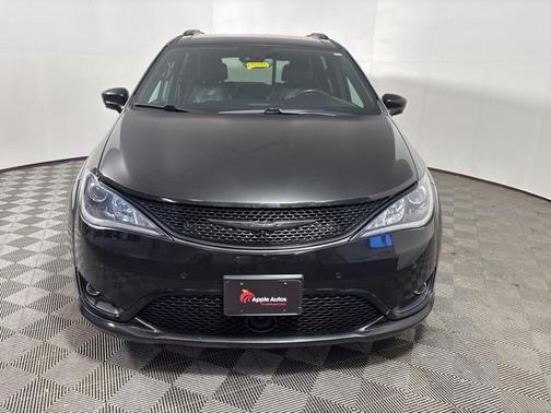 2020 Chrysler Pacifica Touring-L Plus