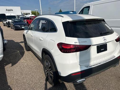 2025 Mercedes-Benz GLA 250 4MATIC